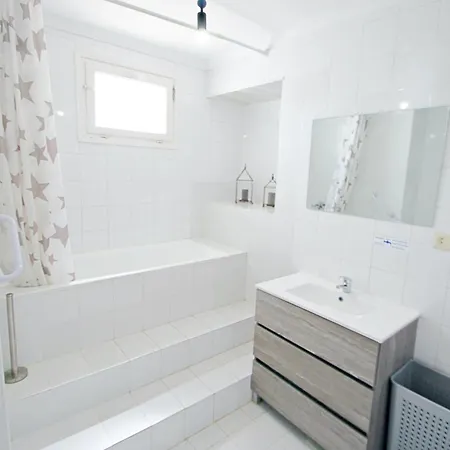 빌라 Aaron - With Stunning Views And Private Pool In