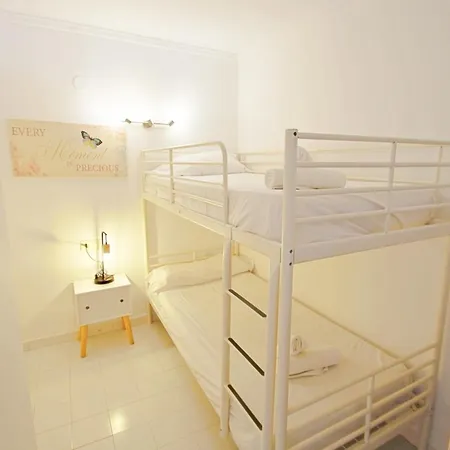 Aaron - With Stunning Views And Private Pool In