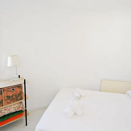 Aaron - With Stunning Views And Private Pool In Villa