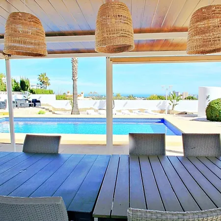 Aaron - With Stunning Views And Private Pool In * Calp