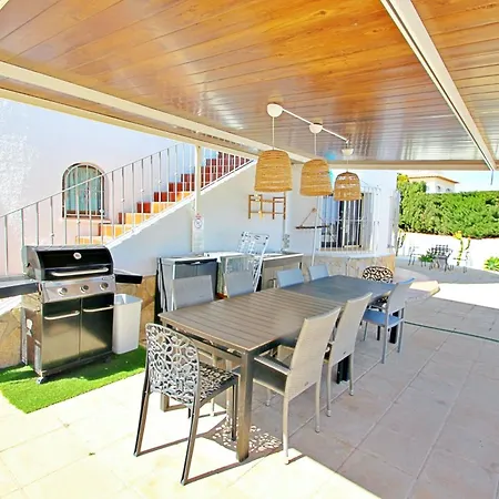Aaron - With Stunning Views And Private Pool In Calp